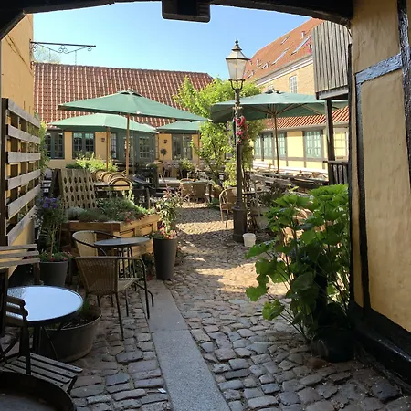 Hotel Postgaarden 2*